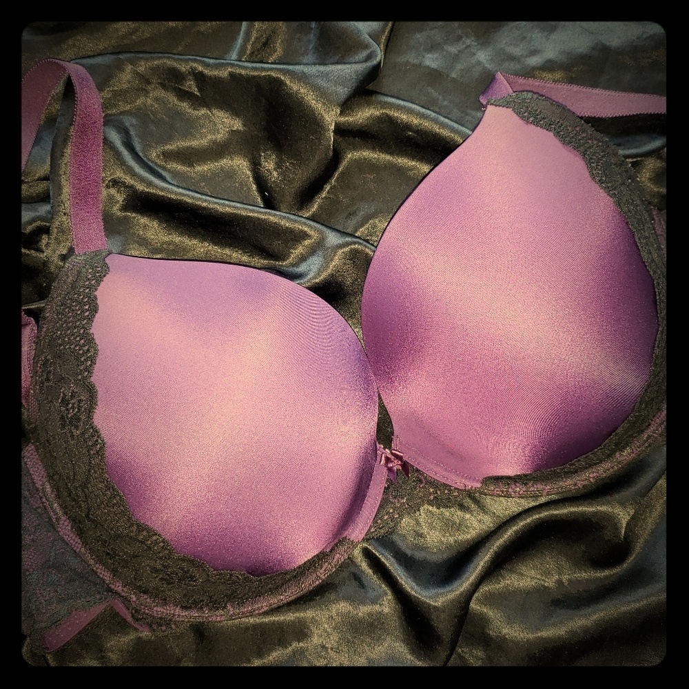 Purple and Black Lace Torrid Bra 42DDD